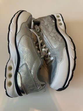 Therafit Metallic Silver Lace-Up Athletic Sneakers Tennis Shoes with Side Zip 11